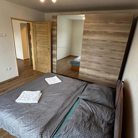 3 Room Apartment, Free Parking, Lipótszentmiklós Kültér fotó