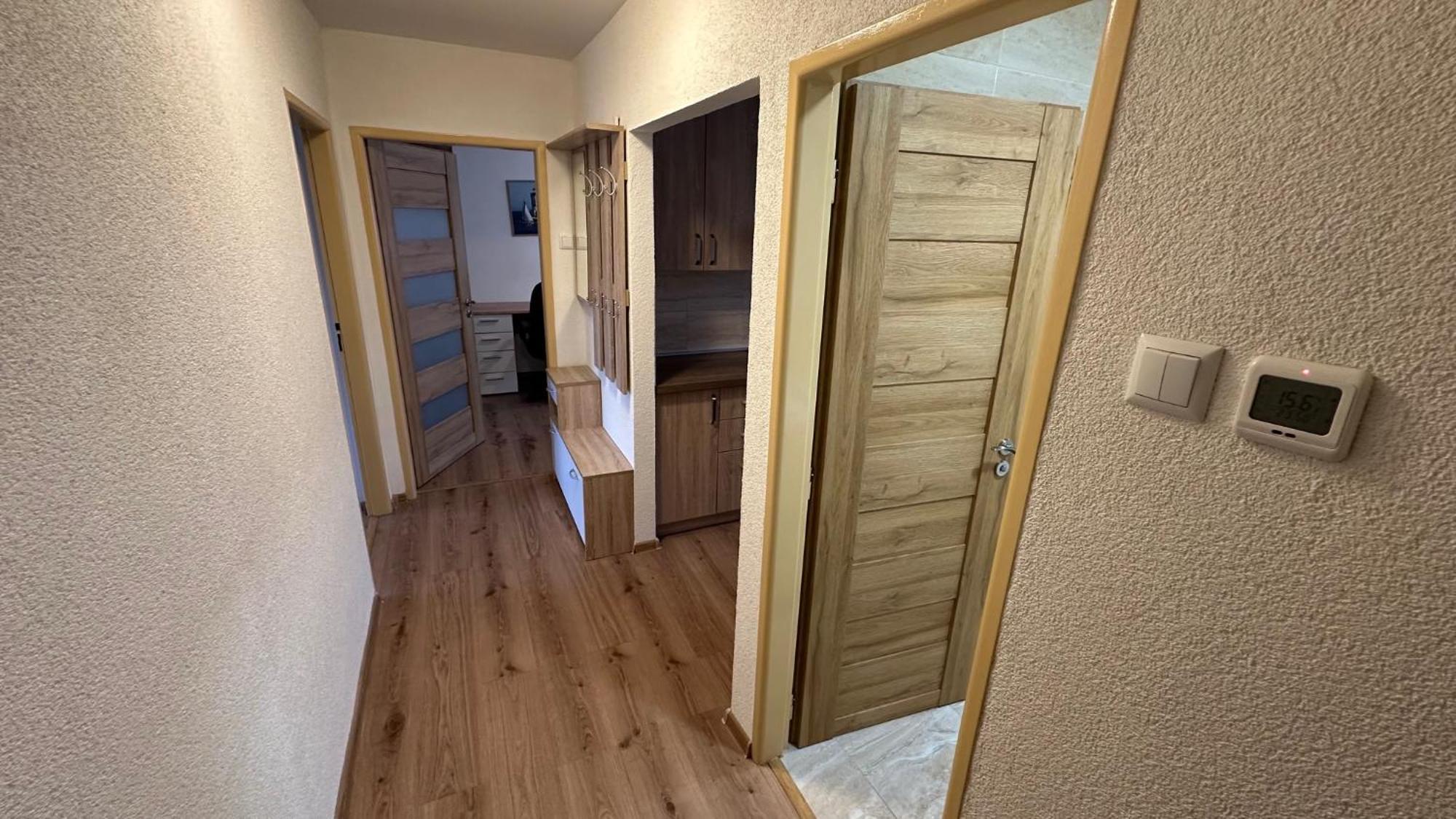 3 Room Apartment, Free Parking, Lipótszentmiklós Kültér fotó